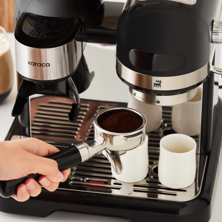 اسپرسوساز نیمه اتوماتیک Karaca ترکیه مدل Coffeemaid مشکی ( جدید )