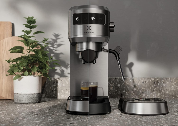 اسپرسوساز Electrolux سوئد مدل E6EC1-6ST Explorer 6 استیل نقره ای