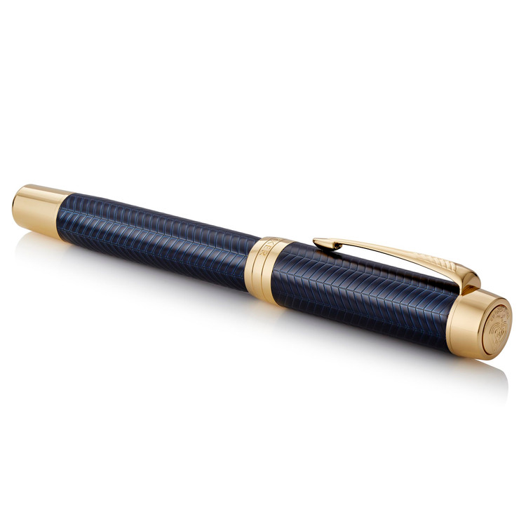 خودنویس Paker Duofold Prestige مدل Blue Chevron با طراحی طلایی، نوک ظریف، جوهر مشکی