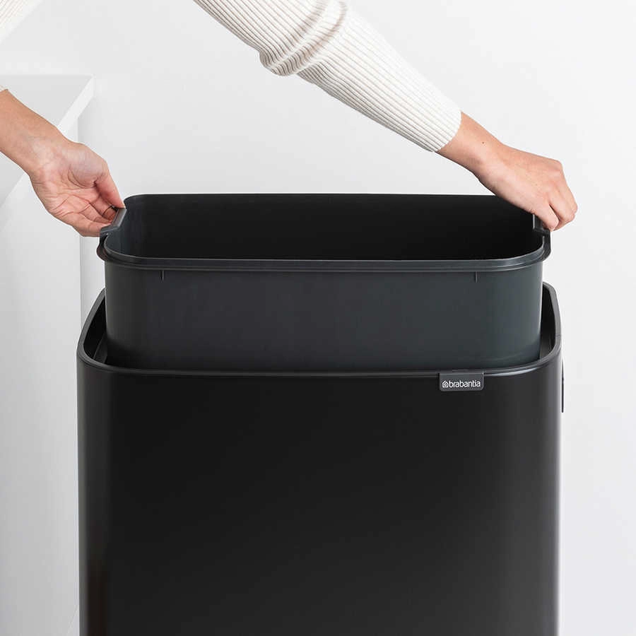 سطل زباله لمسی برند Brabantia هلند مدل BO با ظرفیت ۶۰ لیتر، رنگ مشکی مات، کد BRA 130229