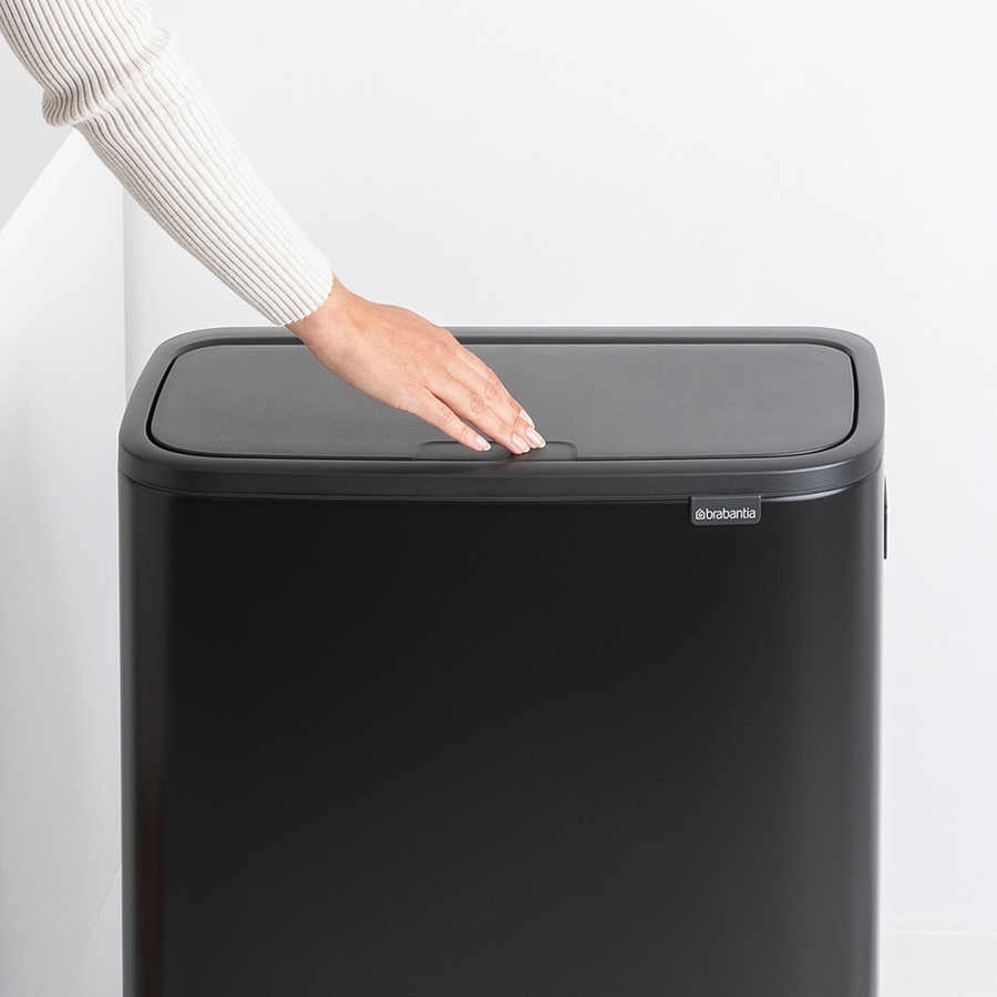 سطل زباله لمسی برند Brabantia هلند مدل BO با ظرفیت ۶۰ لیتر، رنگ مشکی مات، کد BRA 130229