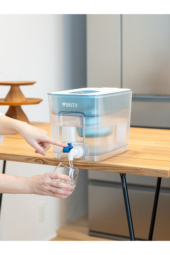 پارچ تصفیه آب برند Brita آلمان مدل Flow با فیلتر Maxtra Pro All-In-1 با ظرفیت ۸.۲ لیتر