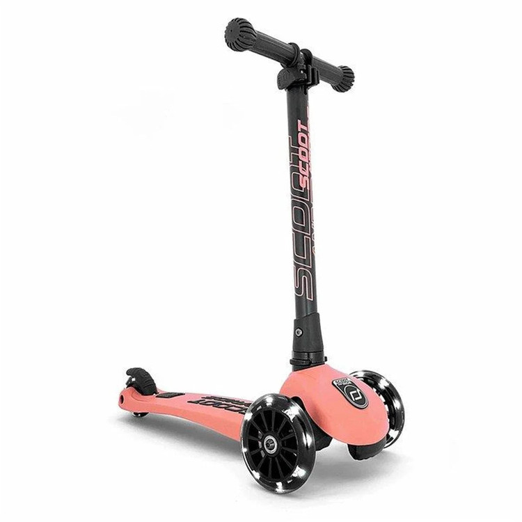 اسکوتر کودک برند Scoot and Ride اتریش مدل Highwaykick 3 با چرخ های مجهز به چراغ LED