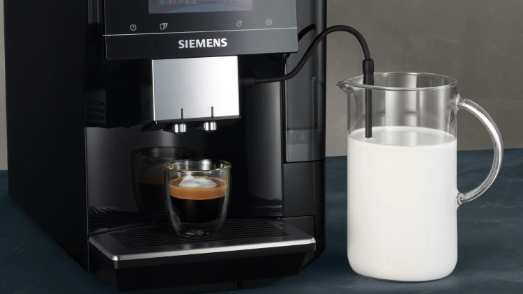 اسپرسوساز تمام اتوماتیک Siemens آلمان سری EQ700 Classic مدل TP713R09