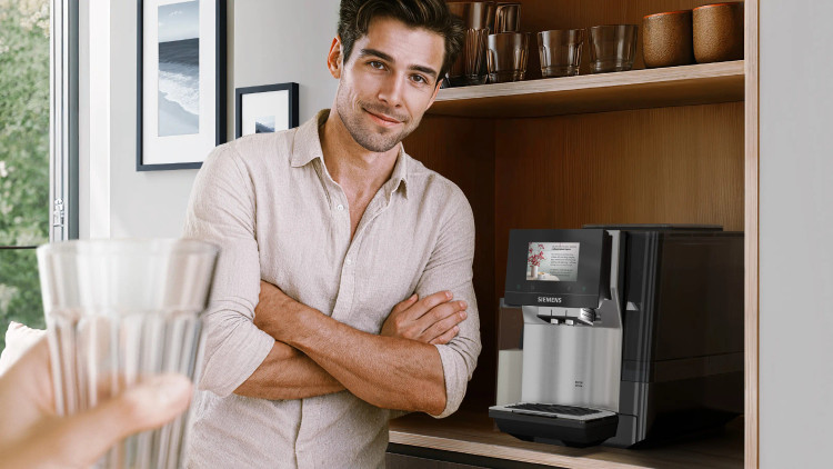 اسپرسوساز تمام اتوماتیک برند Siemens آلمان سری EQ700 مدل TQ723E03