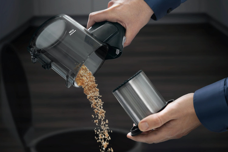 جارو شارژی ایستاده برند Siemens آلمان سری iQ500 مدل VSM120XXL
