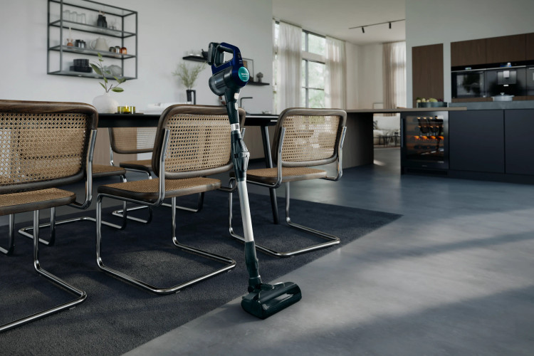 جارو شارژی ایستاده برند Siemens آلمان سری iQ500 مدل VSM120XXL