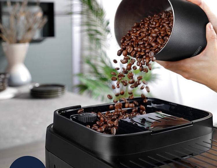 اسپرسوساز تمام اتوماتیک دلونگی سری Magnifica Evo Next مدل ECAM312.80.TB