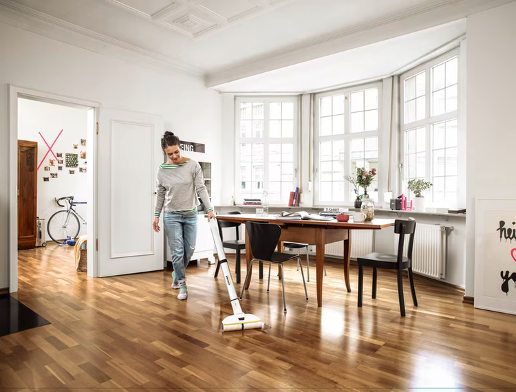 زمین شوی شارژی Karcher آلمان مدل EWM 2