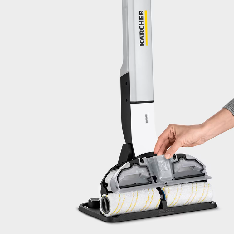 زمین شوی شارژی Karcher آلمان مدل EWM 2
