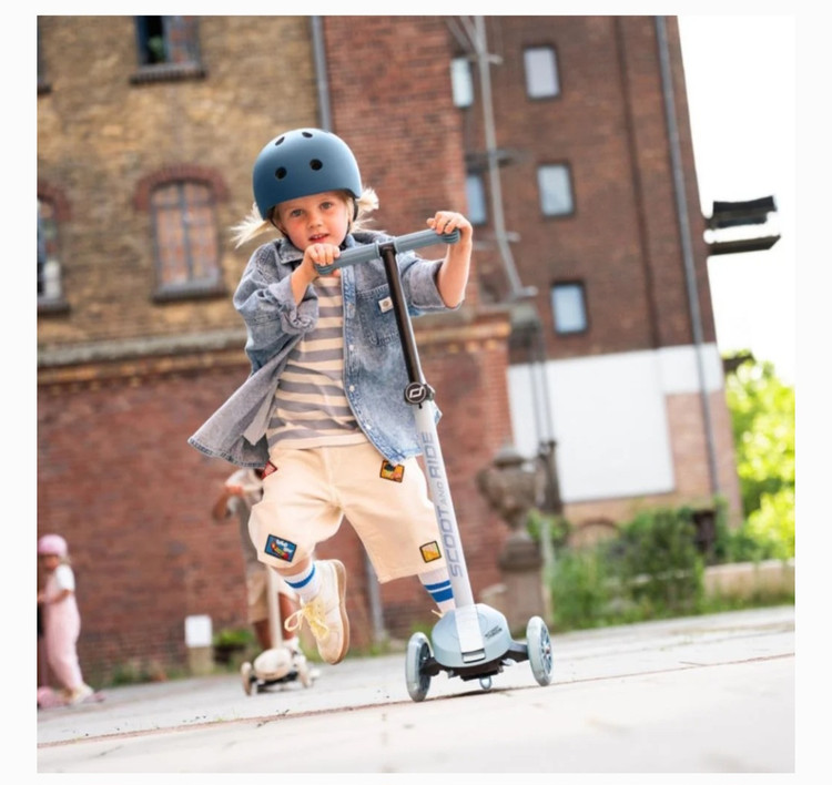 اسکوتر کودک برند Scoot & Ride اتریش مدل Highwaykick 3 S با چرخ های LED