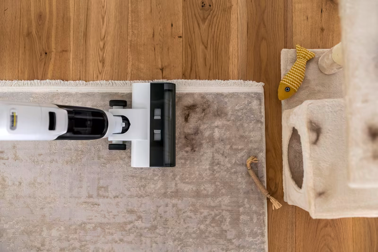 جارو شارژی آب و خاک برند Karcher آلمان مدل KFL 1