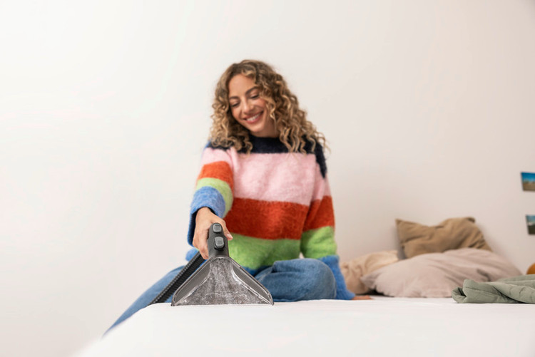 دستگاه شستشوی فرش، موکت و مبلمان برند Karcher آلمان مدل SE 3 Compact Floor